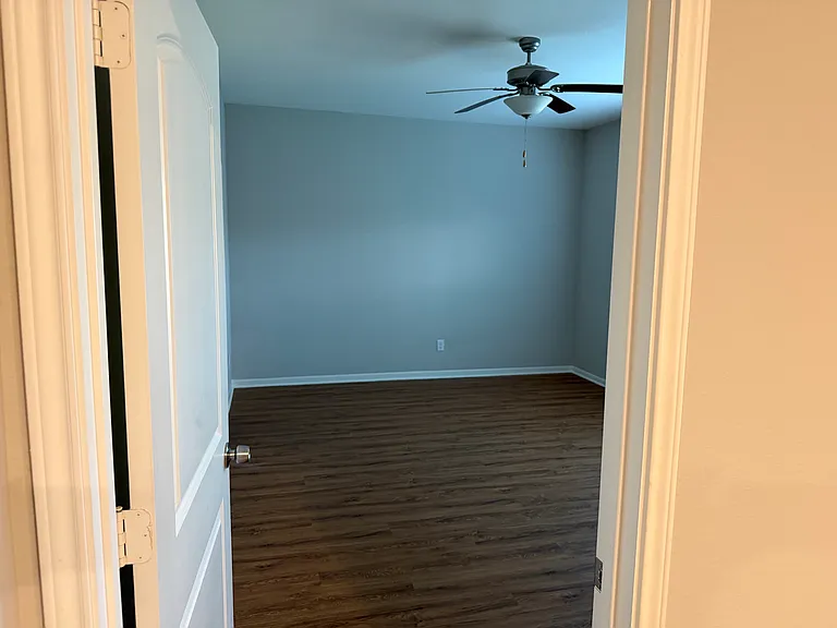 105 Declaration Ln — Photo 13