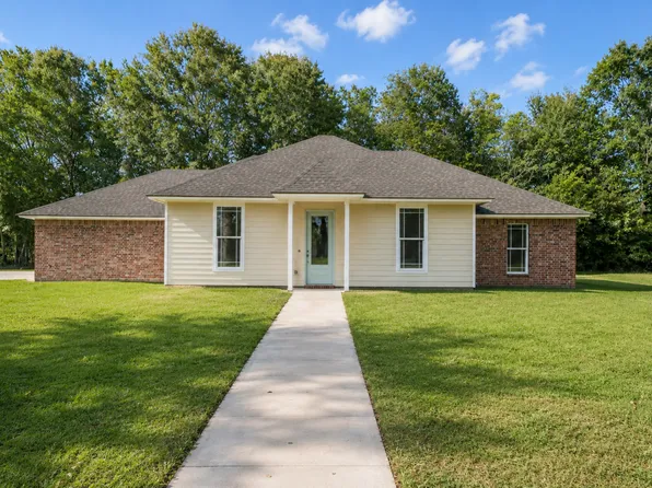 1026 Timber Trails Rd, Breaux Bridge, LA 70517