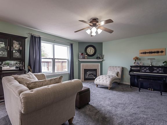5th image of 3048 N Natasha Dr