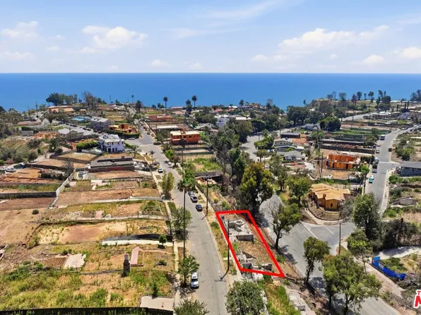 545 N Las Casas Ave, Pacific Palisades, CA 90272