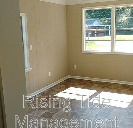 5th image of 816 Hillview Dr