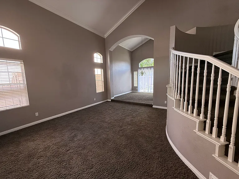 1579 Dawson Dr — Photo 2
