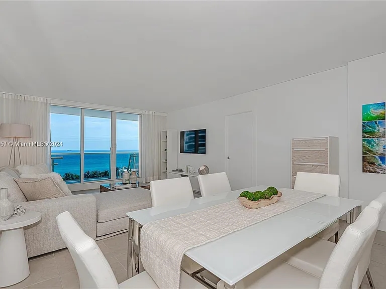 2301 Collins Ave #938 — Photo 27