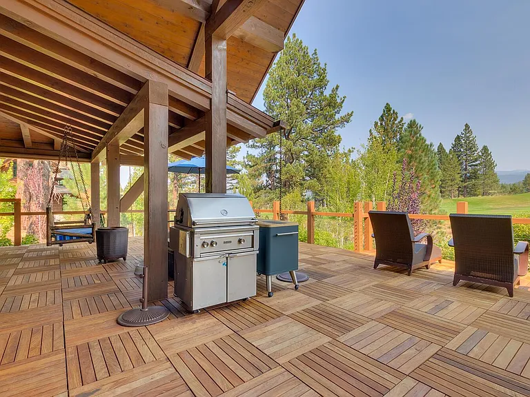 7675 Lahontan Dr — Photo 17