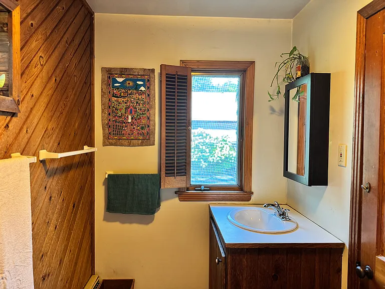 717 N Tioga St #B — Photo 24