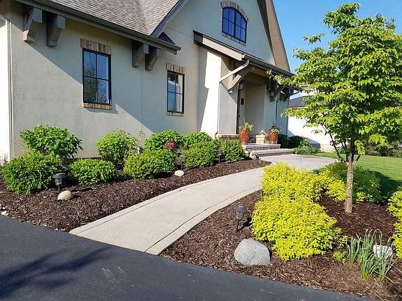 2nd image of 3988 Balsam Waters Dr NE