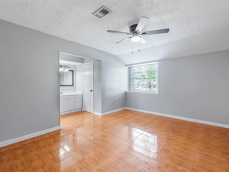239 Blackwater Ln — Photo 11