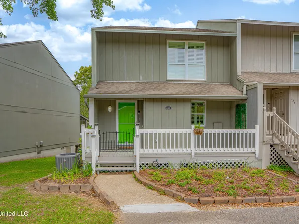 285 Highpoint Dr, Diamondhead, MS 39525