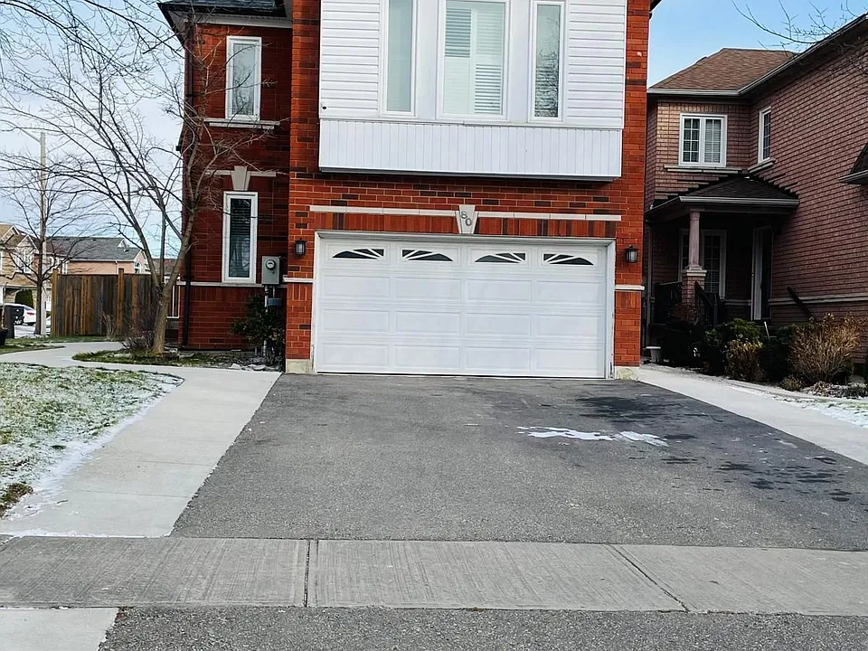 80 Loons Call Cres #UPPER PORTION