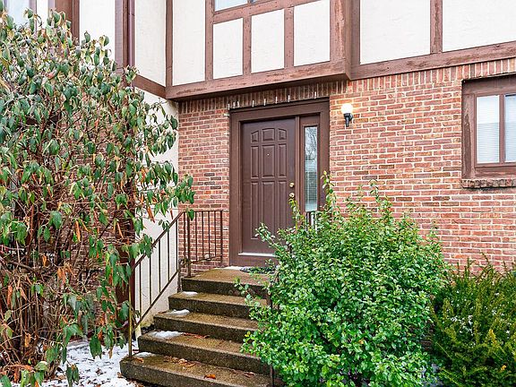 2nd image of 5033 Marden Ct