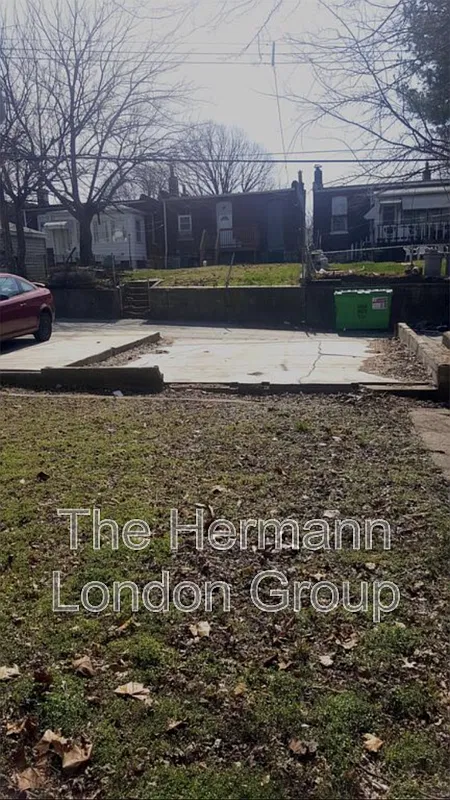 1 bed, 1.0 bath, 650 sqft, $700 — Photo 2
