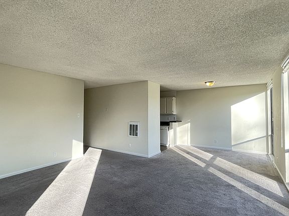 2nd image of 1081 Beach Park Blvd #211-1