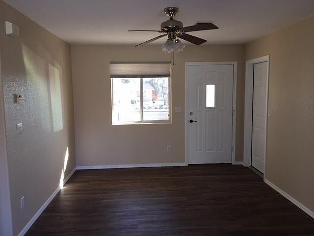12 x 12 Living room