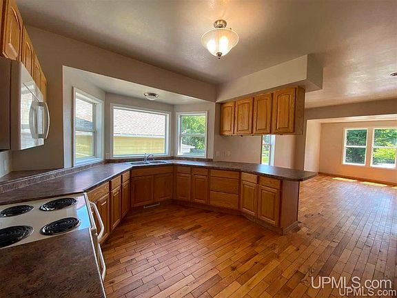 3rd image of 508 W Fleshiem St