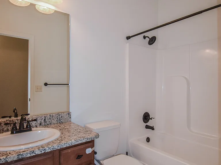 1369 Cloverbrook Cir — Photo 18