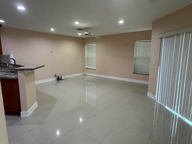 6457 Adriatic Way — Photo 7
