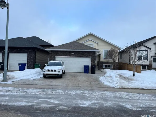 531 Dickson LANE, Saskatoon, SK S7T 0H7