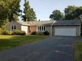 33 Colony Dr, Hampden, MA 01036