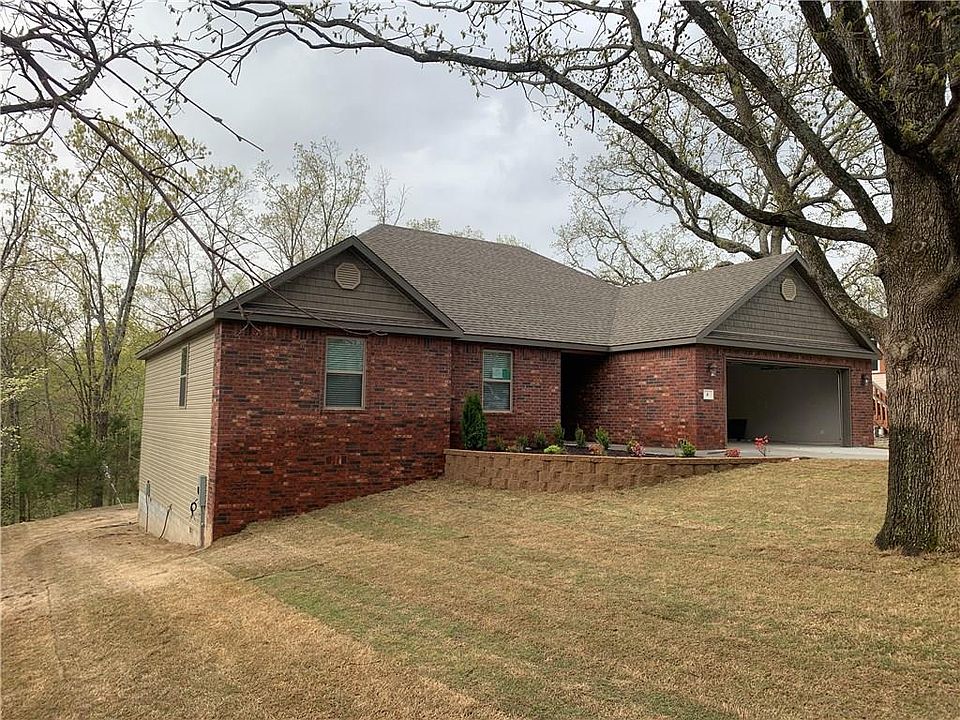 1st image of 4 Ila Ln