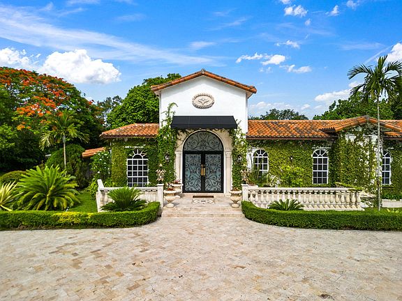 2nd image of 12300 Old Cutler Rd