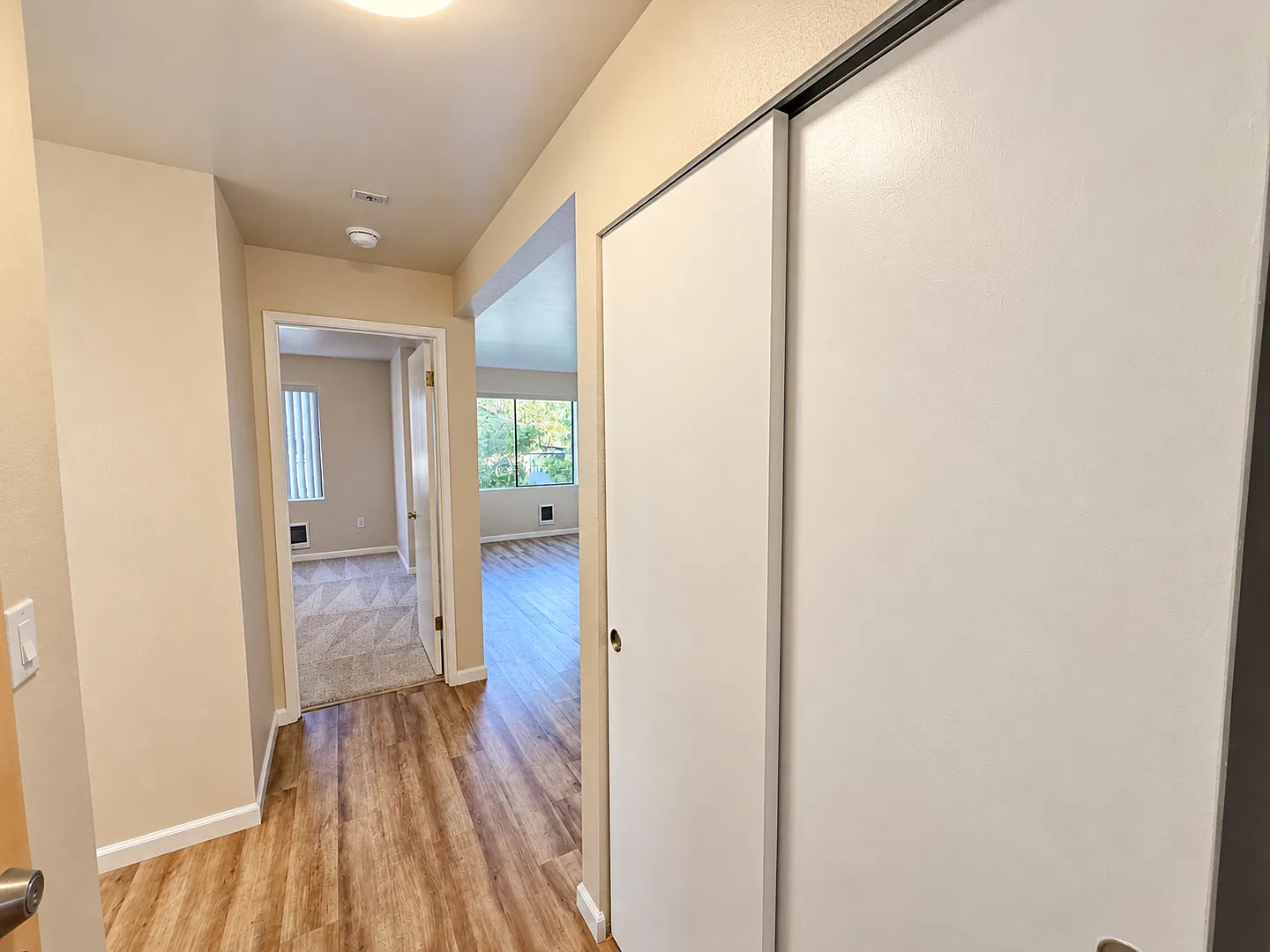 First Hill Apartments — Photo 4