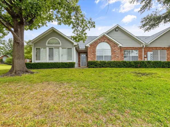 6139 Haley Ln, Fort Worth, TX 76132