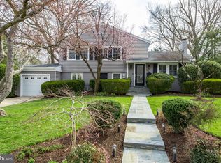 8515 Doter Dr, Alexandria, VA 22308