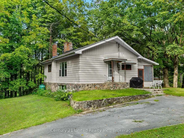 49 McFadden Rd, North Kawartha, ON K0L 1A0