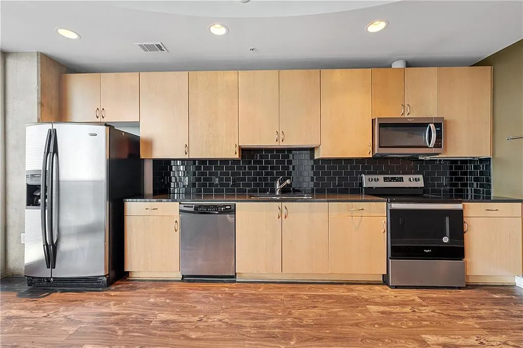 1 bed, 1.0 bath, 730 sqft, $1,995 — Photo 4
