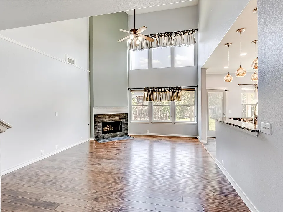 20913 Mandrake Dr