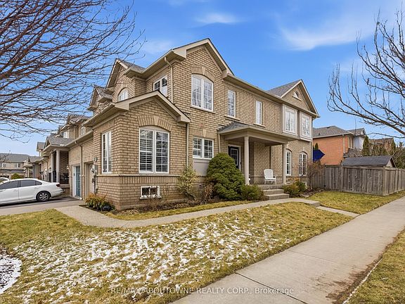 3rd image of 5655 Adele Rd