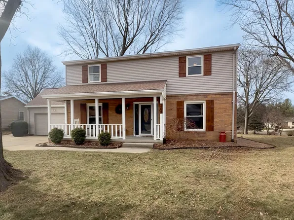 204 Salem Rd, Monticello, IL 61856