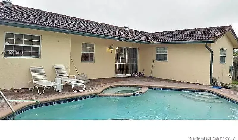 4 bed, 1500 sqft, $4,500 — Photo 1