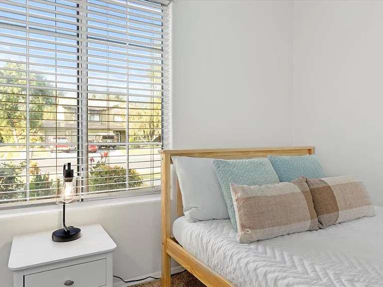 10212 Willow Bend Ct — Photo 11