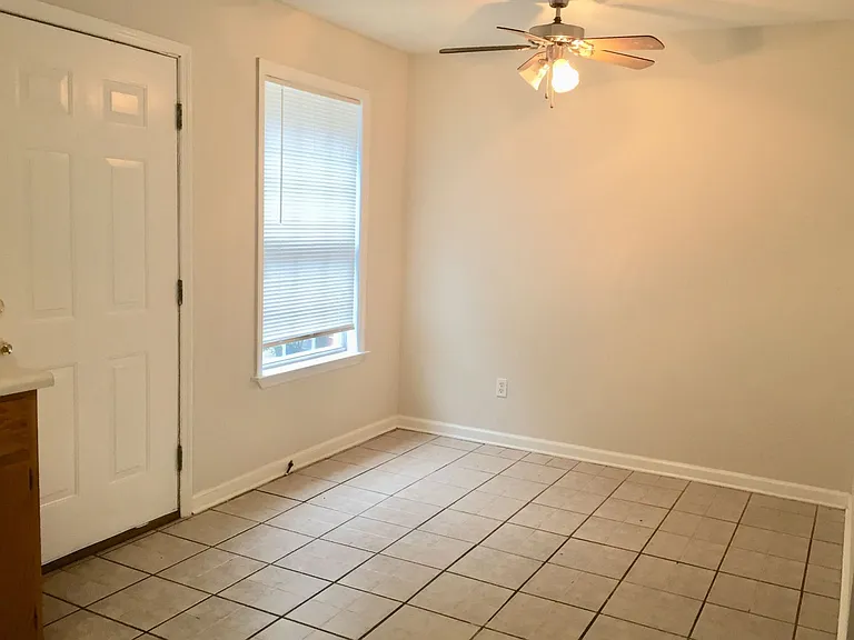 24 Dodd Blvd SE #C — Photo 6
