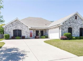 710 Adams St, Waxahachie, TX 75165