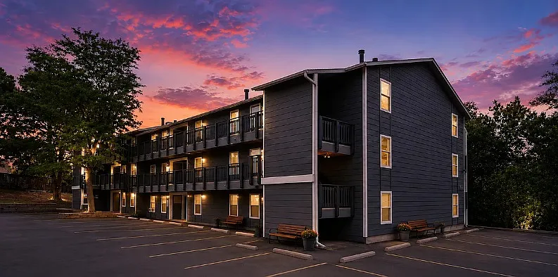Willow Rush Apartments — Photo 1