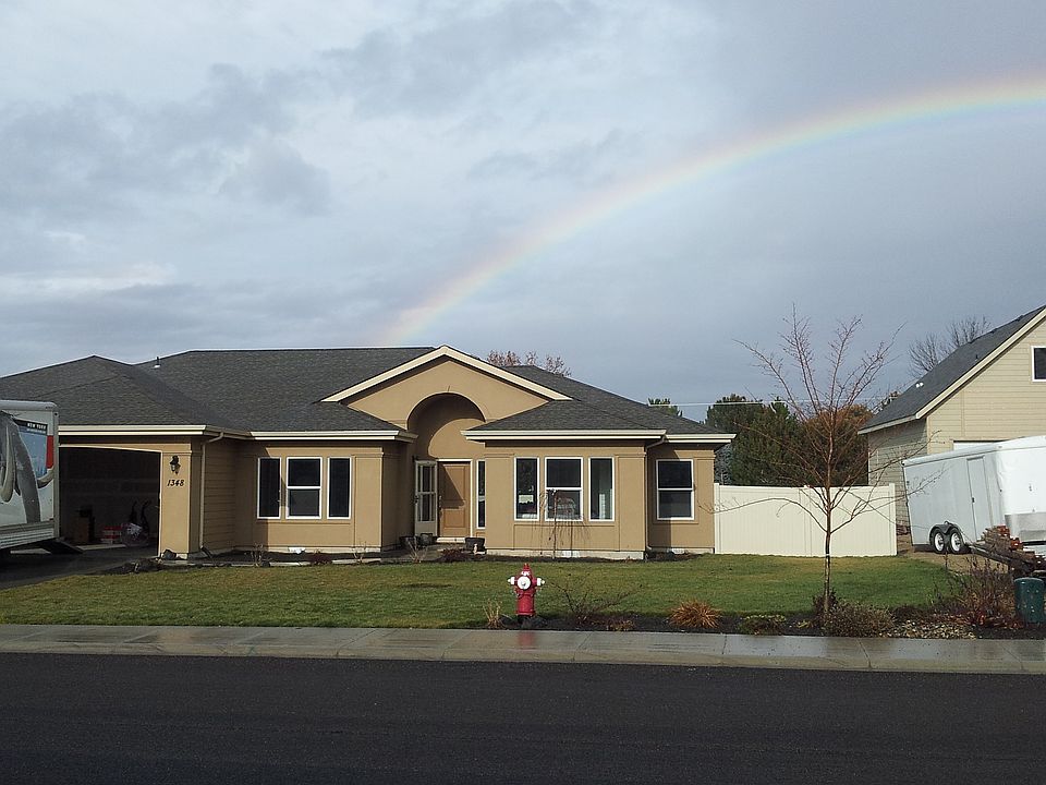 2nd image of 1348 W Heartland Dr