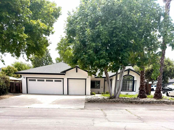 3427 Sanford St, Concord, CA 94520
