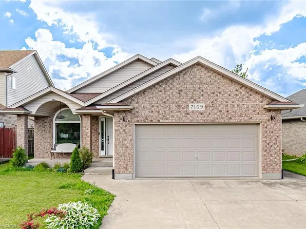 7109 Parkside Rd, Niagara Falls, ON L2H 3L6