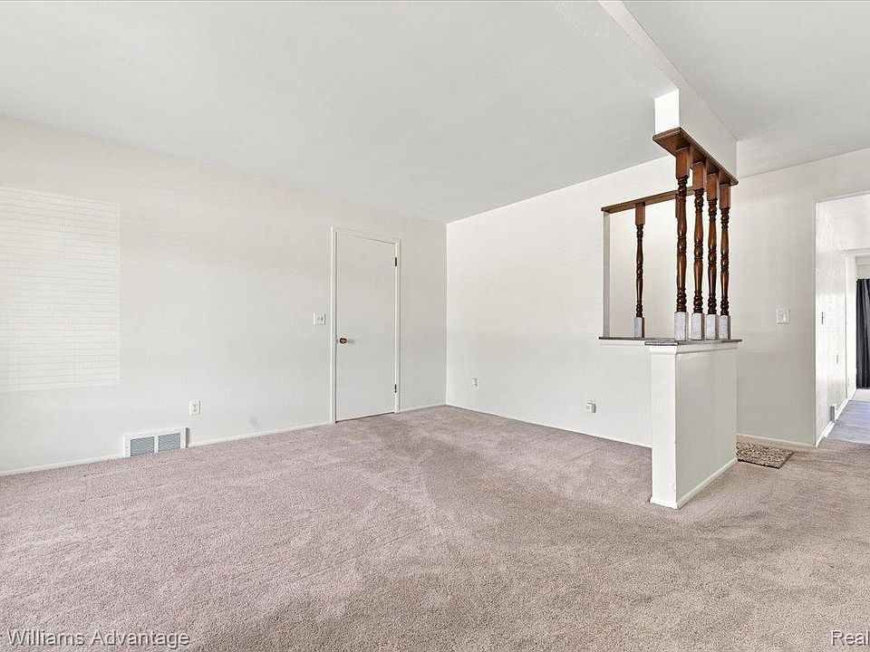17200 Evans St, photo 10