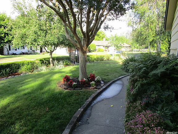 4th image of 3770 N Edge Dr
