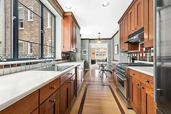 122 East 82nd Street #8AD