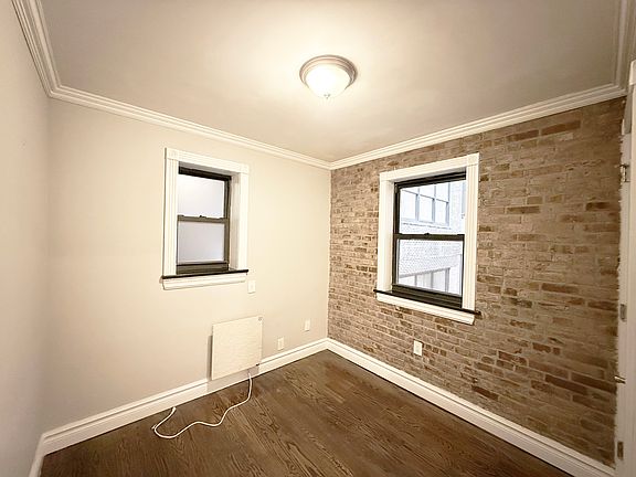 3rd image of 439 W 50th St #2R