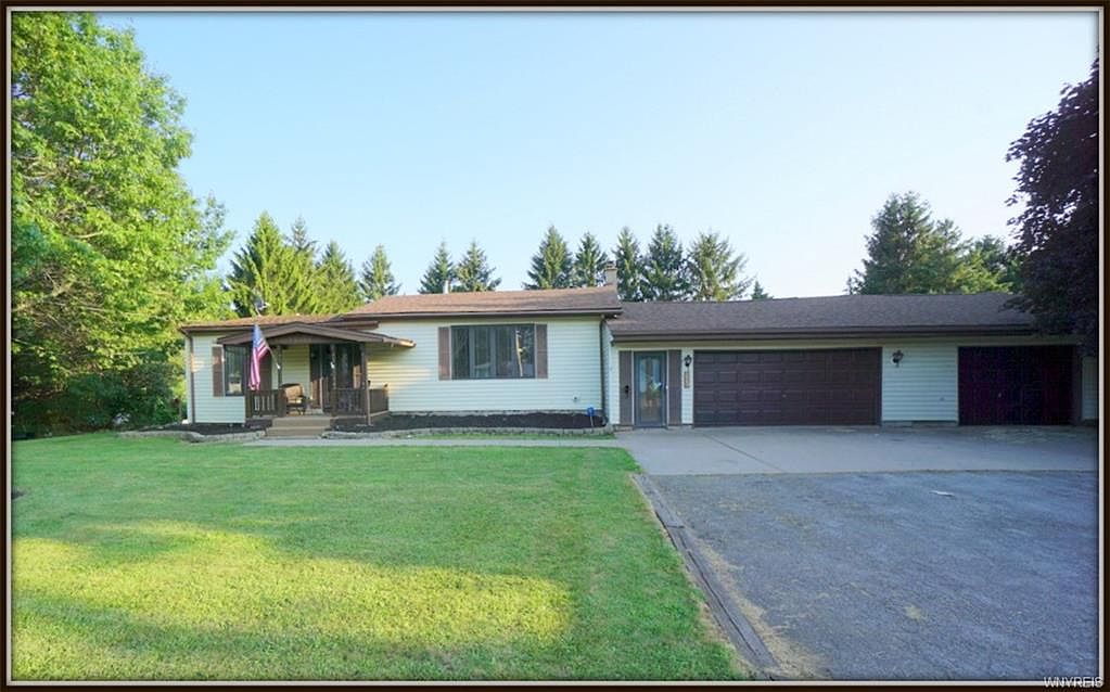 7760 Akron Rd, Lockport, NY 14094 | Zillow