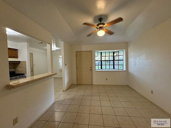 5th image of 400 W 5th St