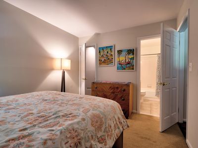2050 N Calvert St APT 102, Arlington, VA, 22201