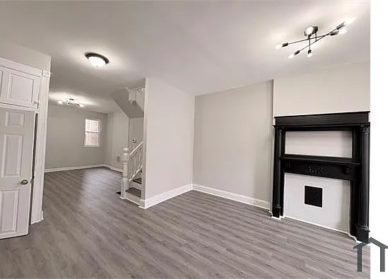 2356 McCulloh St — Photo 2