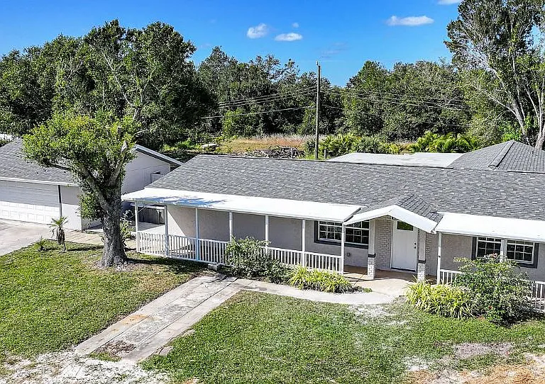 2341 Talbrook Ter — Photo 2