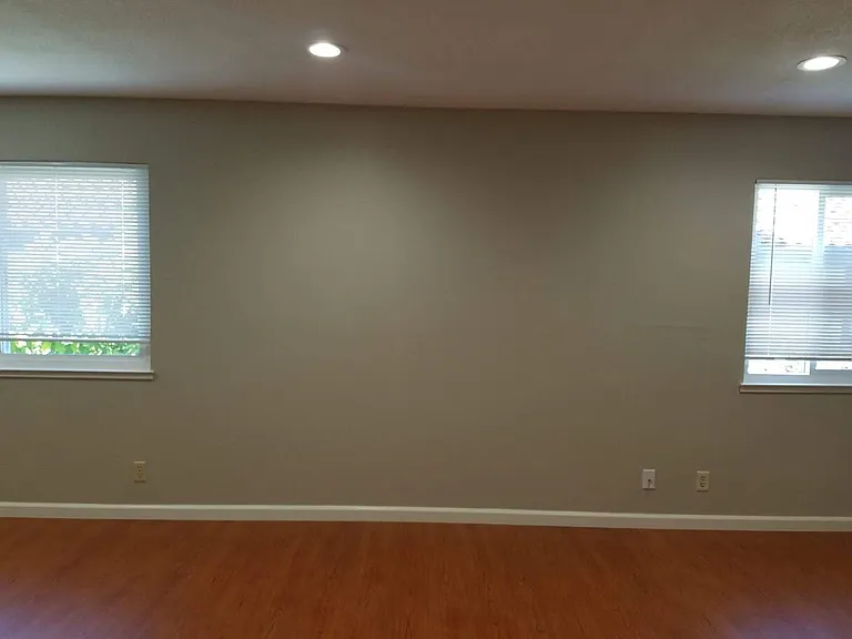 393 Englert Ct — Photo 6